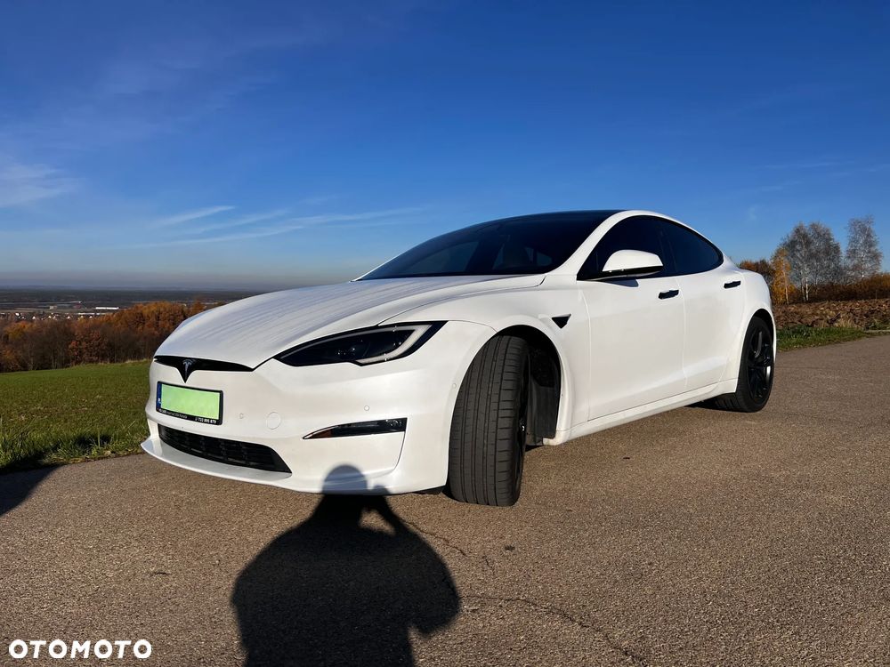 Tesla Model S Long Range - 1