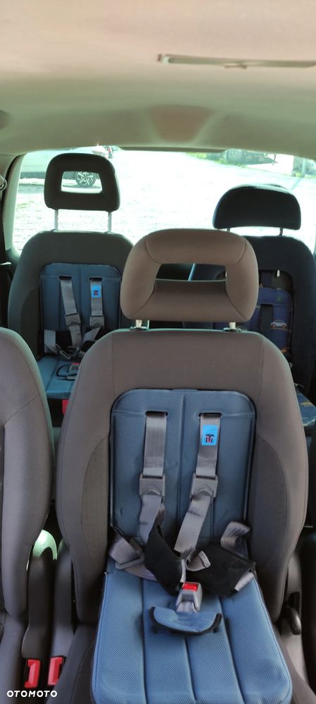 Volkswagen Sharan - 9