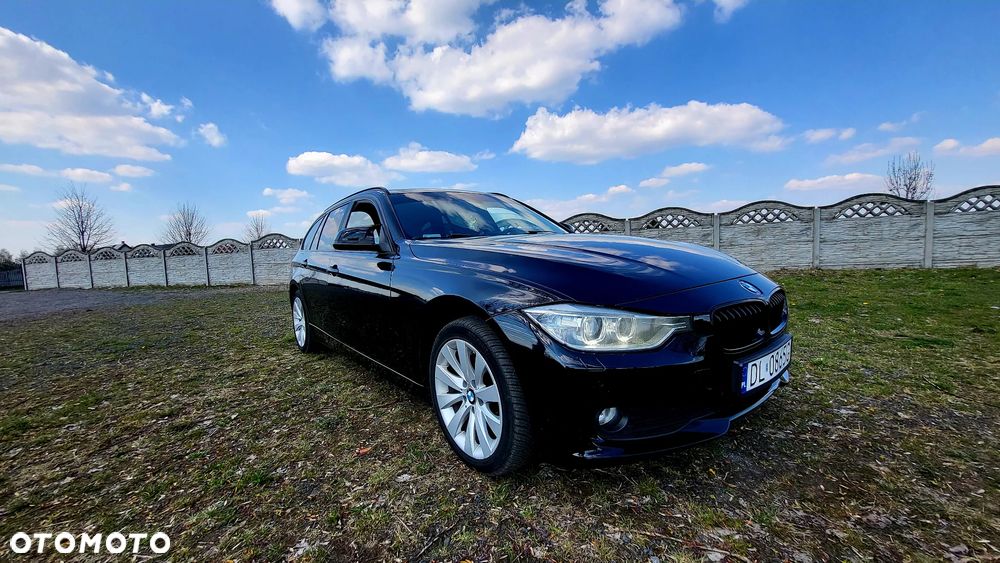 BMW Seria 3 318d xDrive - 2