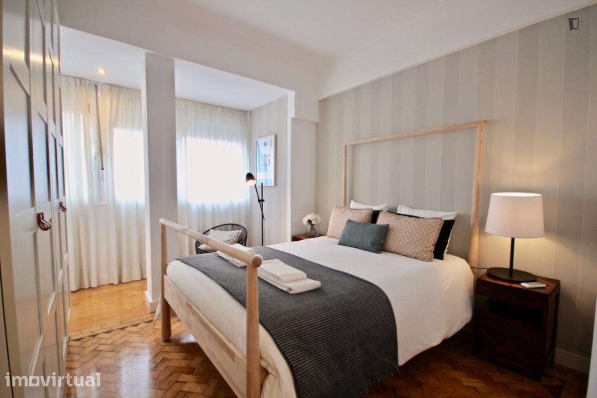 Apartamento com 2 quartos - localizado em Campolide Lisbon - Grande imagem: 2/26