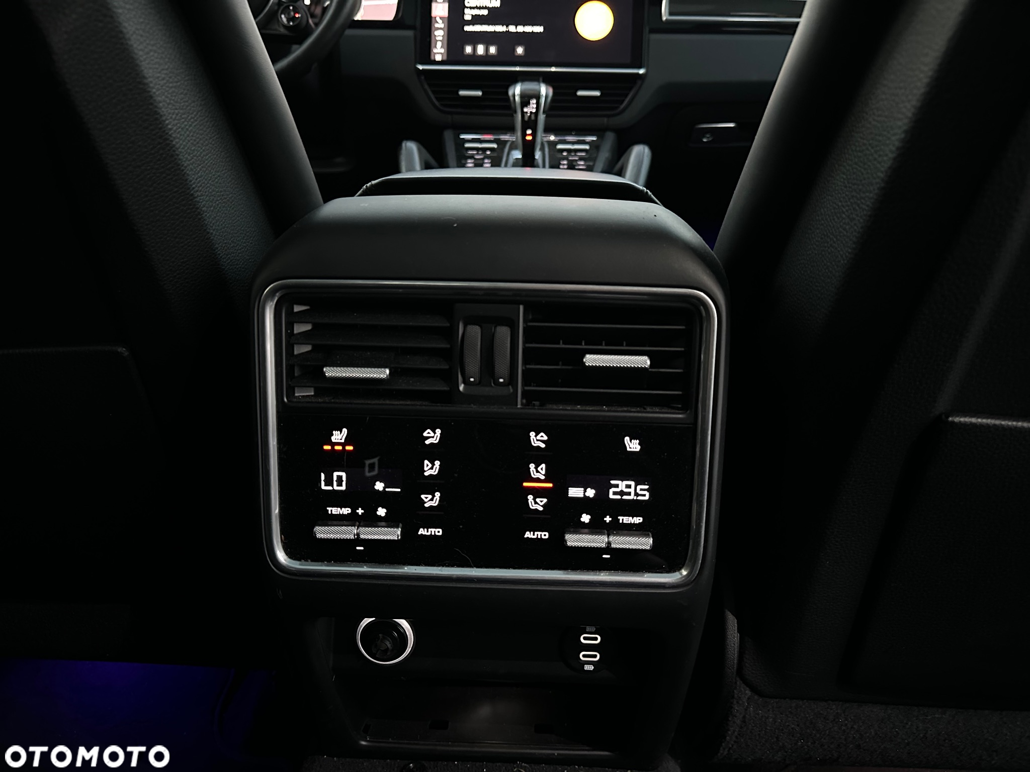 Porsche Cayenne Coupe E-Hybrid Platinum Edition - 25