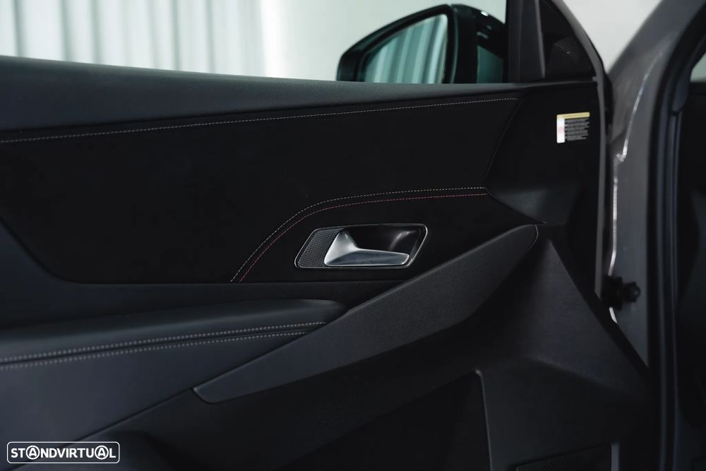 DS DS7 Crossback E-Tense Performance Line EAT8 - 18