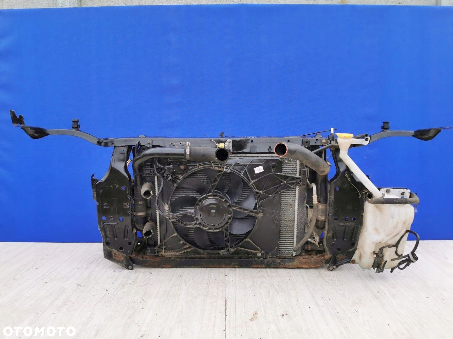 Nissan Qashqai J10 Lift 10/14 wzmocnienie pas chłodnice 1.5 DCI - 2