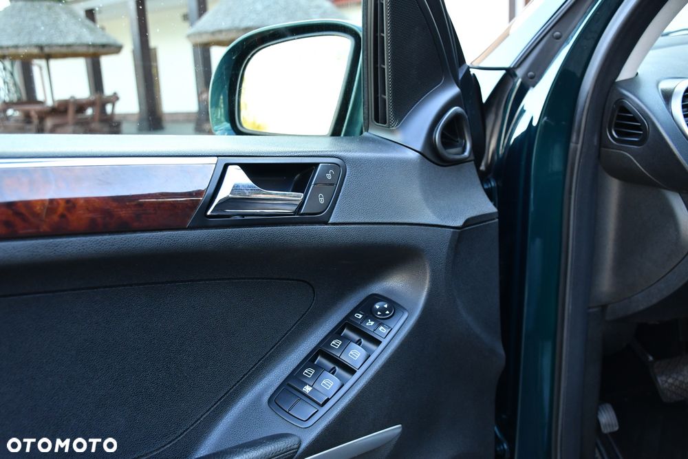 Mercedes-Benz ML 320 CDI 4Matic 7G-TRONIC DPF Edition 10 - 32