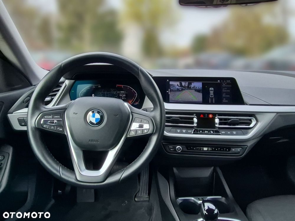 BMW Seria 2 218i Advantage - 14