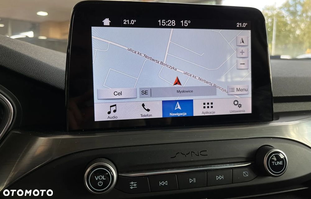 Ford Focus 1.0 EcoBoost Start-Stopp-System TITANIUM DESIGN - 24