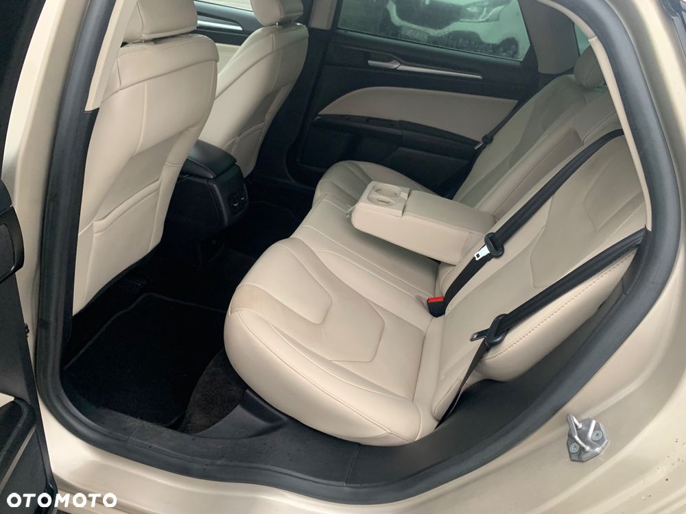 Ford Mondeo 2.0 EcoBoost Titanium - 20