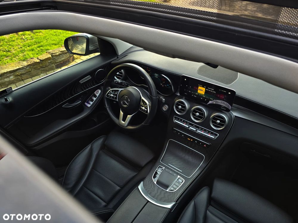 Mercedes-Benz GLC 300 4Matic 9G-TRONIC - 24