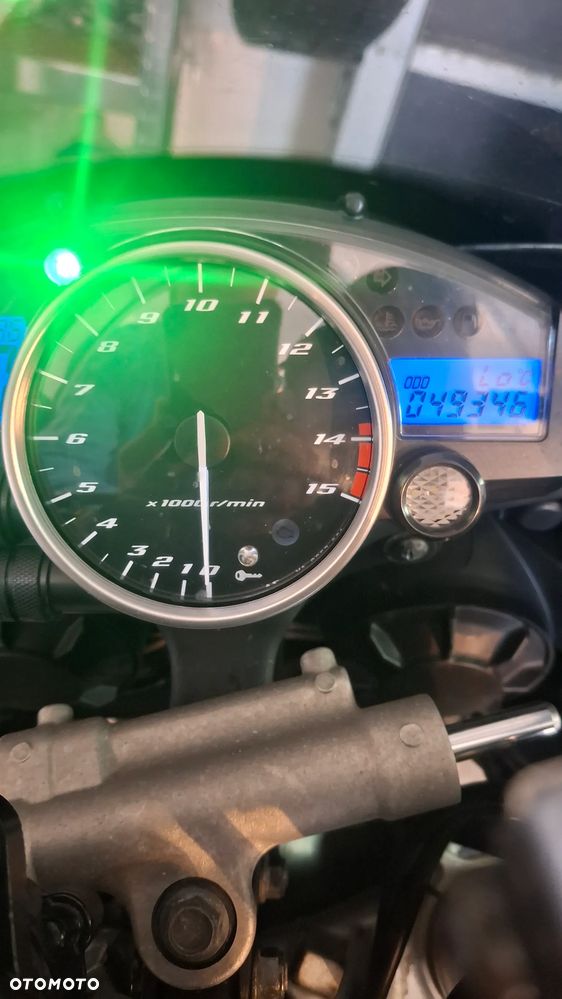 Yamaha R1