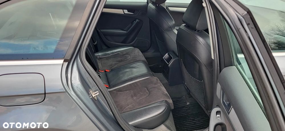 Audi A4 Avant 2.0 TDI DPF quattro S line Sportpaket - 18