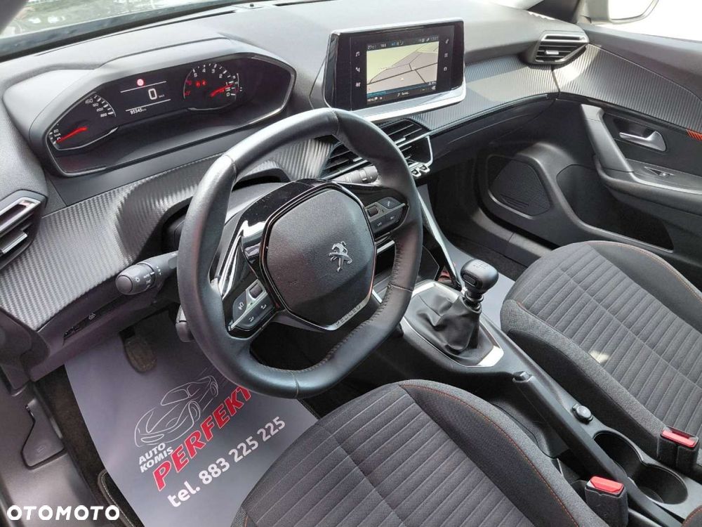 Peugeot 2008 - 11