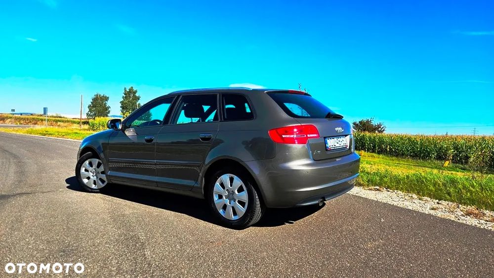 Audi A3 Sportback 1.6 TDI Attraction - 9