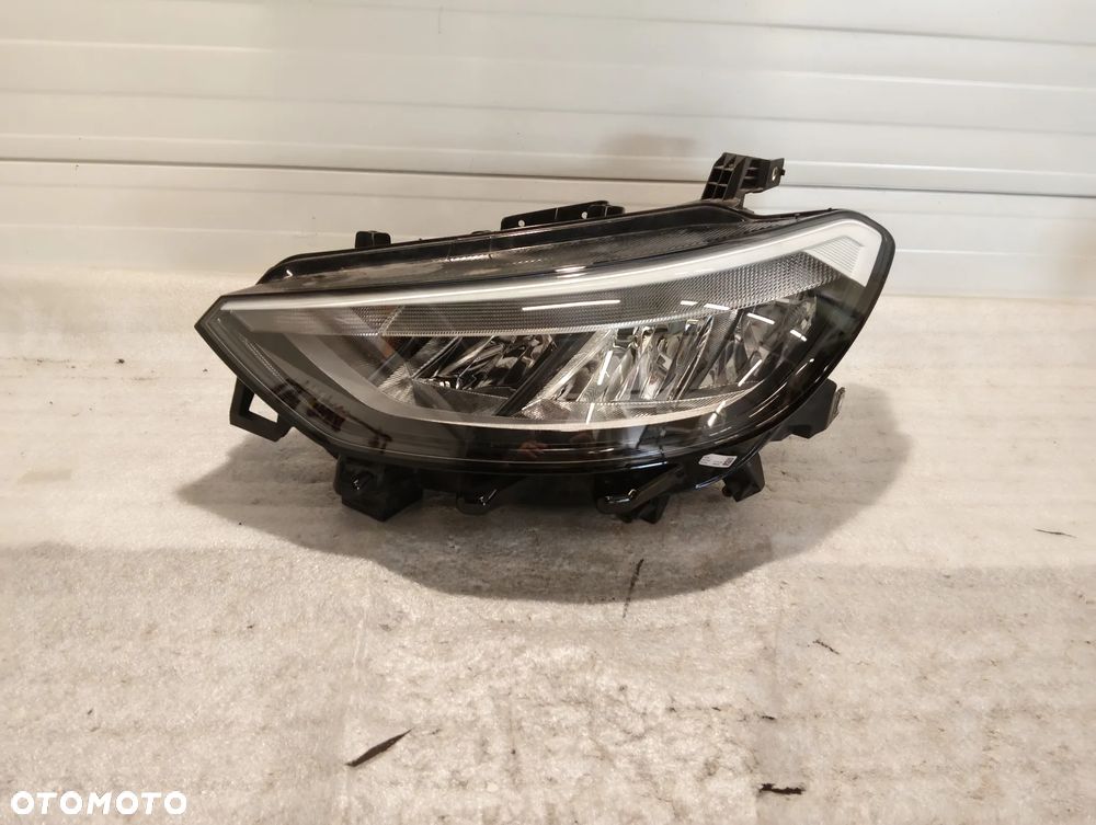 Volkswagen ID.3 PÓŁ LED PRZÓD STRONA LEWA 10B941005A - 1