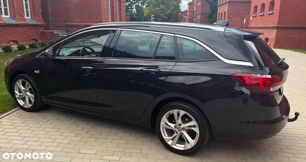 Opel Astra 1.6 CDTI Cosmo - 36