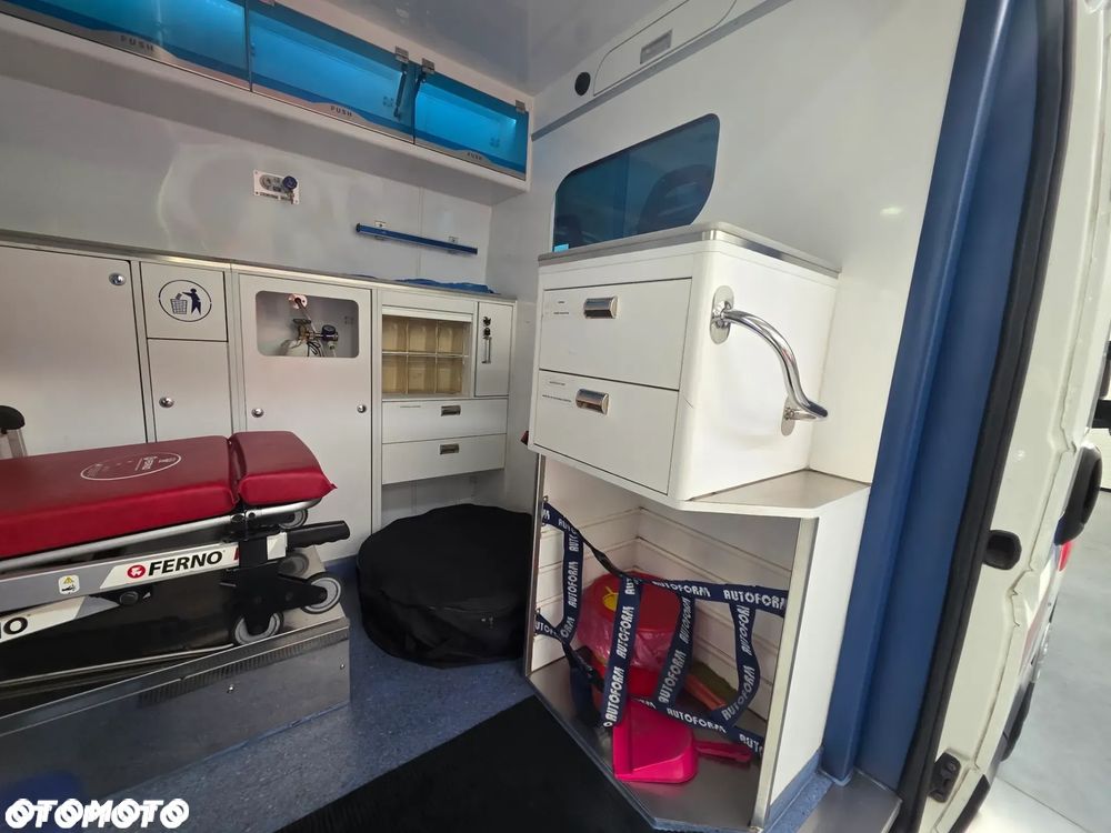 Peugeot Boxer L2H2 Ambulans - 22