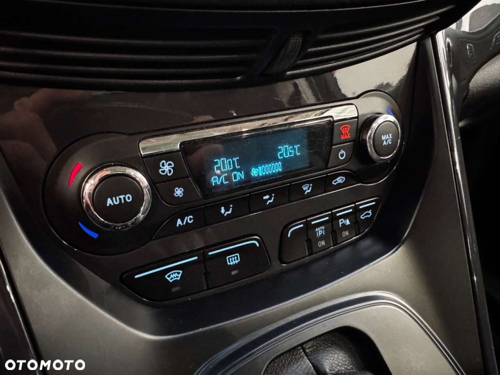 Ford Kuga - 30