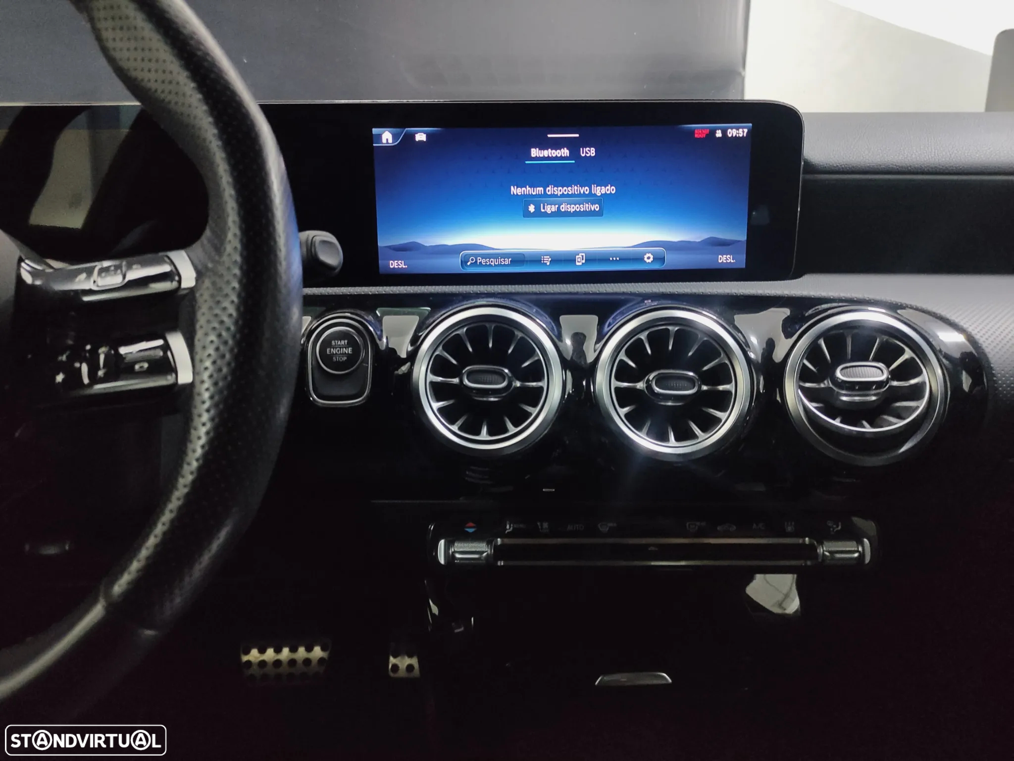 Mercedes-Benz A 250 e AMG Line - 12