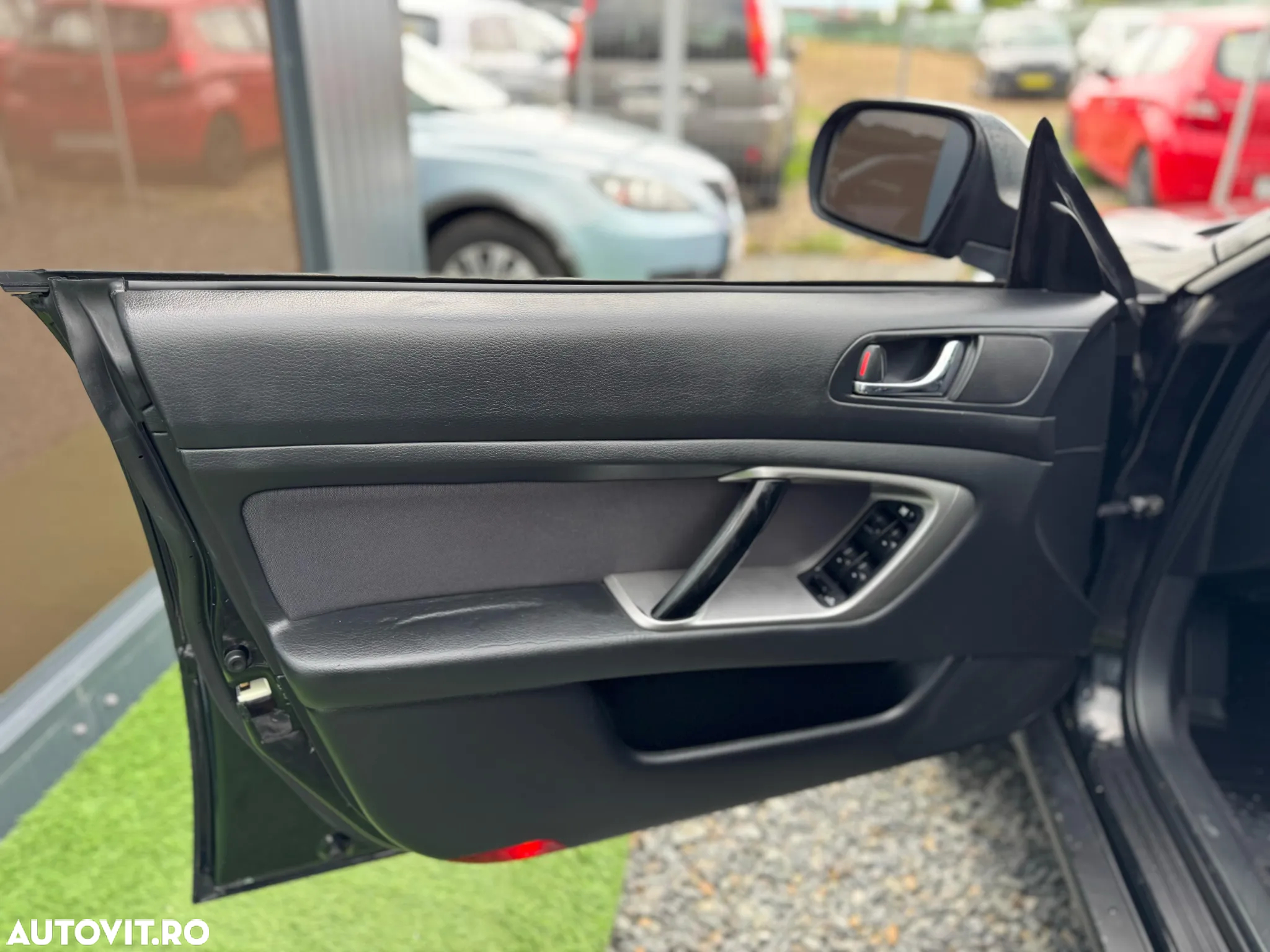 Subaru Legacy 2.5 - 30