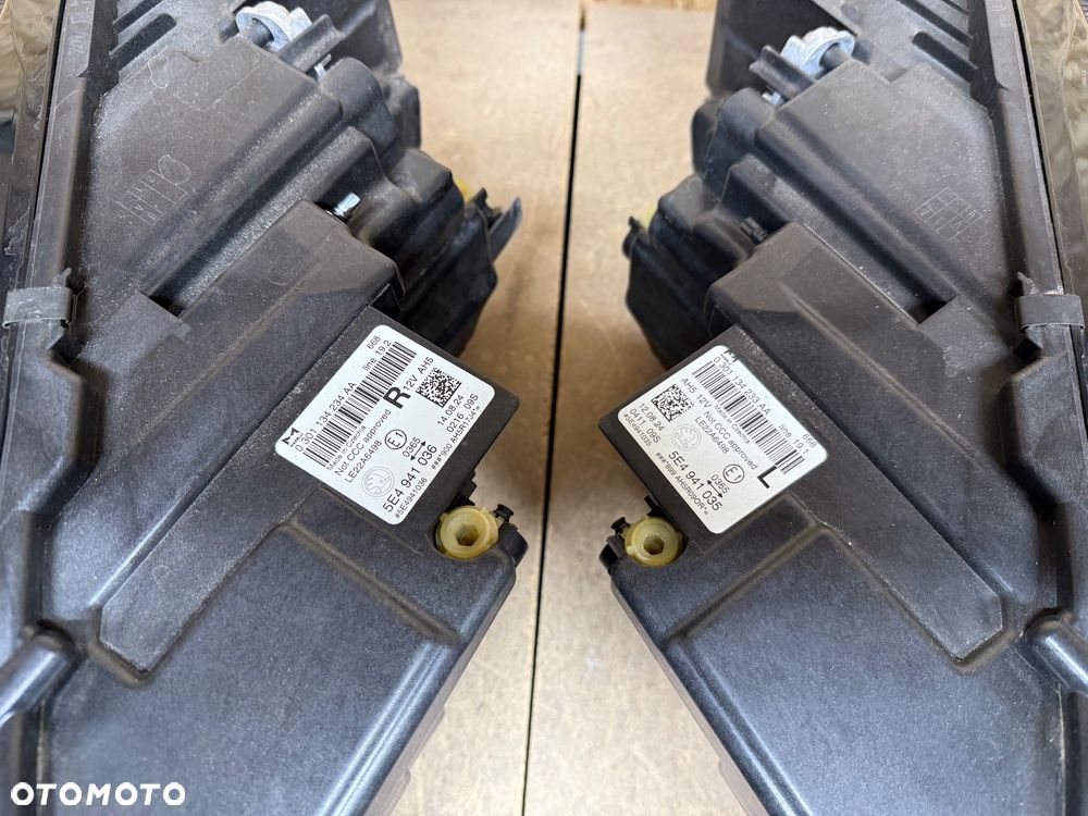 SKODA OCTAVIA IV LEWA PRAWA LAMPA PRZÓD 5E4941036 5E4941035 LIFT FULL LED - 13