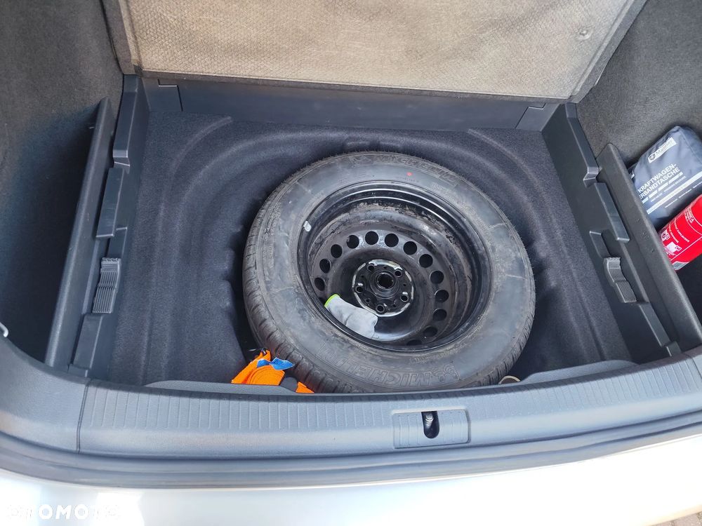 Volkswagen Golf 1.6 TDI BlueMot Comfortline DSG - 15