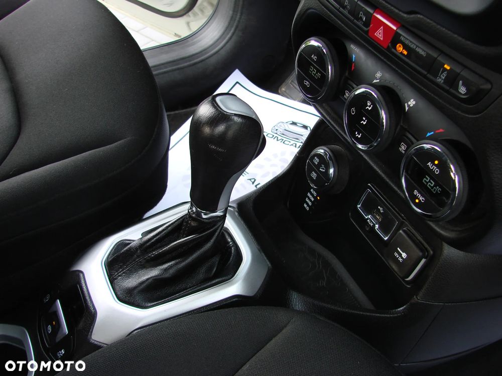 Jeep Renegade - 28