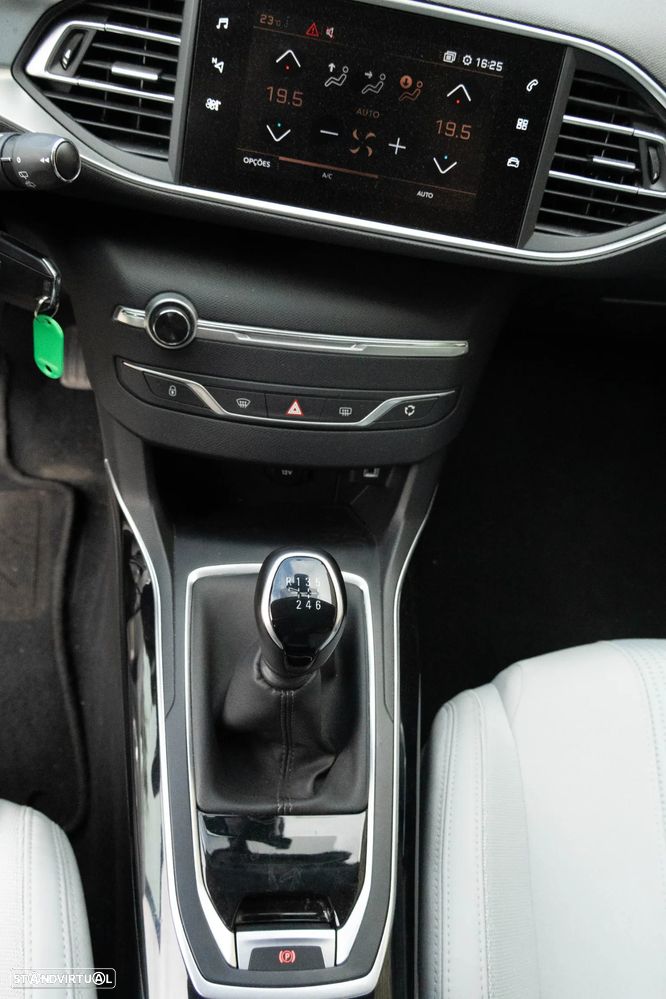 Peugeot 308 SW - 18