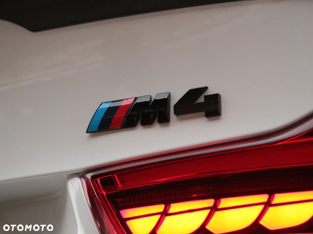 BMW M4 DKG - 11