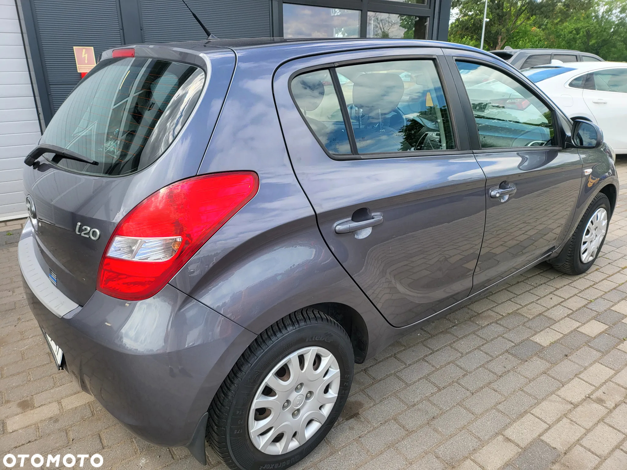 Hyundai i20 1.2 Comfort EU5 - 11