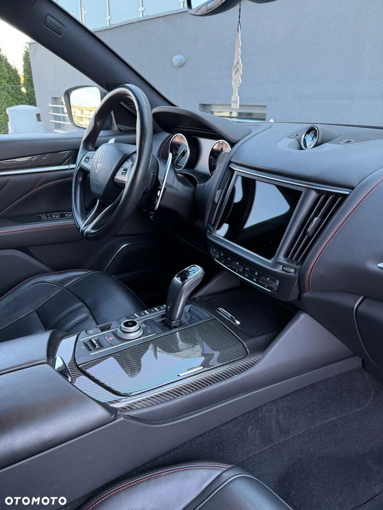 Maserati Levante S Q4 GranSport - 22