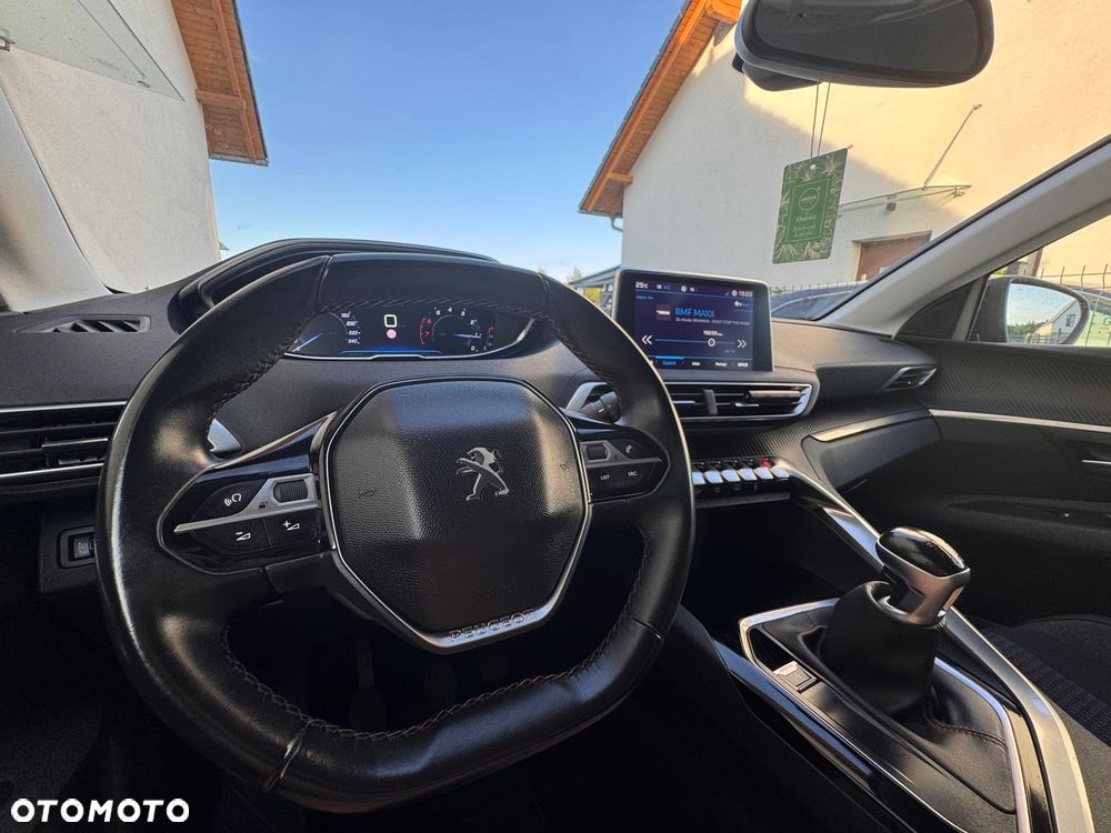 Peugeot 3008 1.2 PureTech Allure - 5