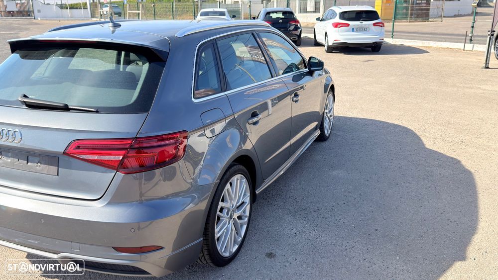 Audi A3 Sportback 1.6 TDI S-line - 3