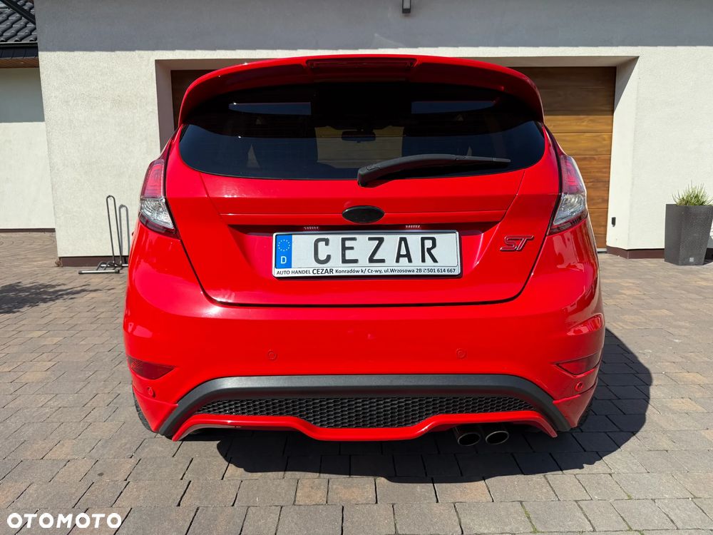 Ford Fiesta 1.6 EcoBoost ST - 5