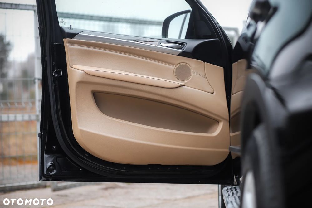 BMW X5 3.5d xDrive - 13