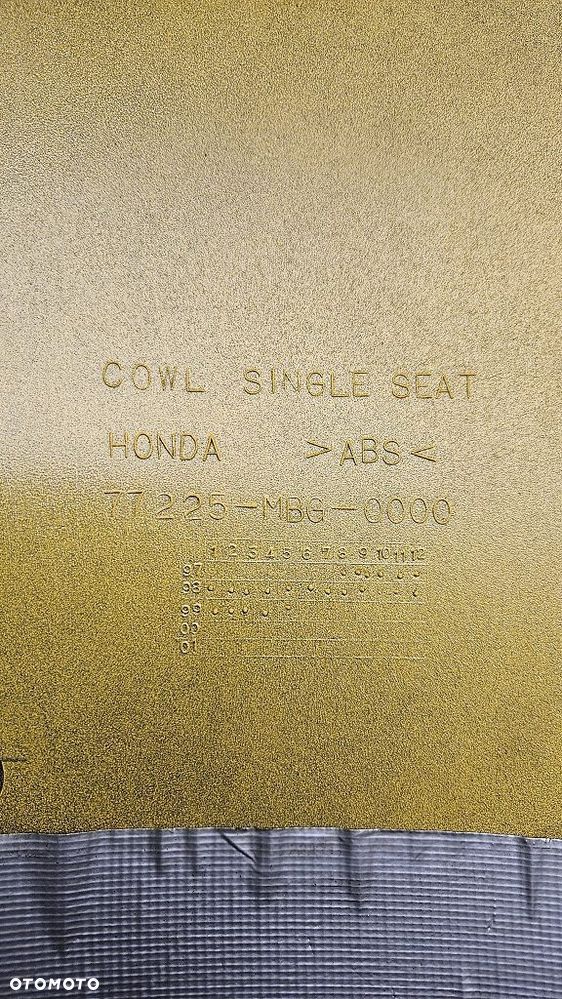 Oryginalna Nakładka Siedzenia Zadupek Honda VFR 800 FI RC46 (98-01) Żółta - 8