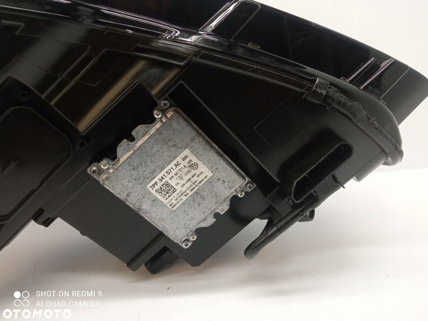 LAMPA PRAWA FULL LED TIGUAN II 5NB941036D - 8