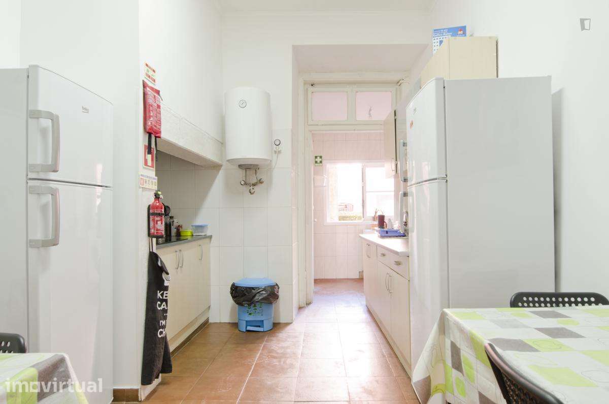 Quarto - localizado em Alcântara Lisbon - Grande imagem: 4/28