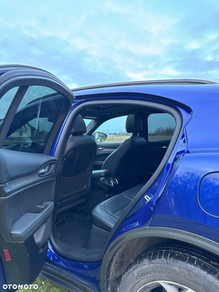 Alfa Romeo Stelvio 2.0 Turbo 16V AT8-Q4 Veloce - 24
