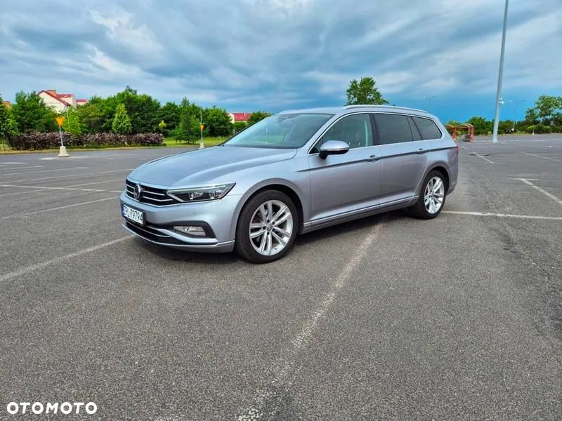 Volkswagen Passat 2.0 TDI Elegance DSG - 2