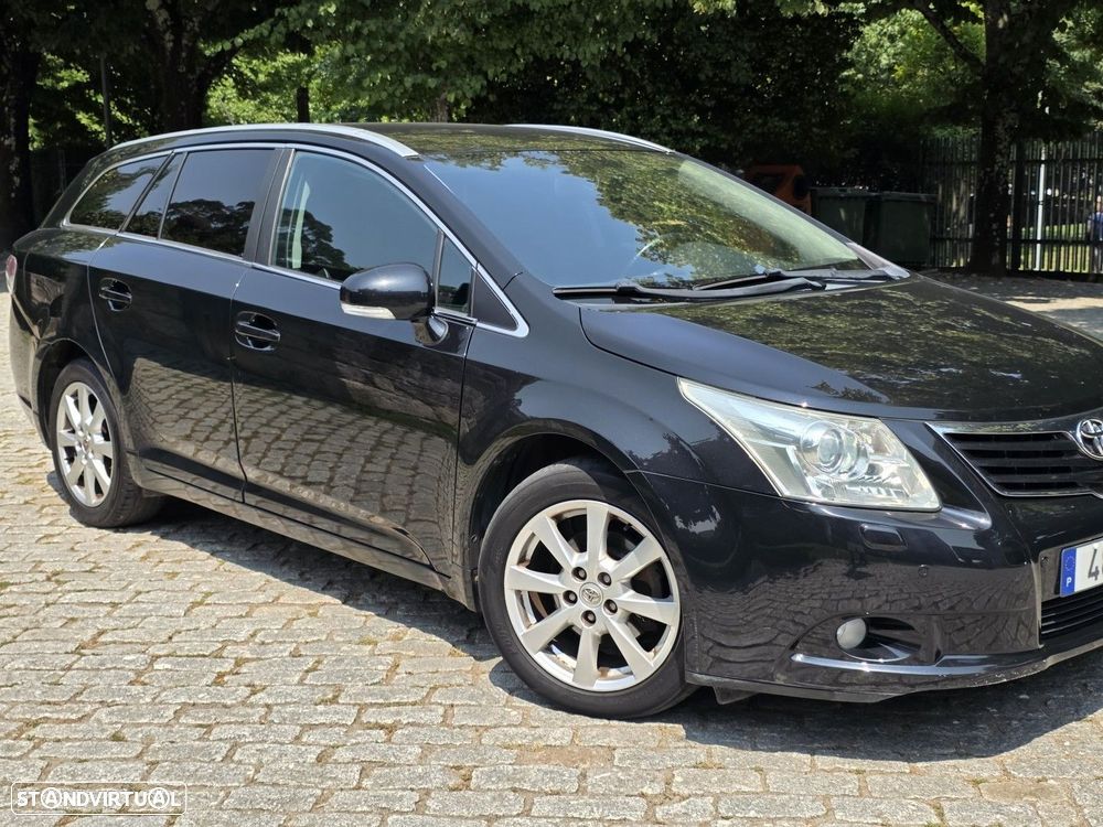 Toyota Avensis SW 2.0 D-4D Exclusive +Pele+GPS - 4