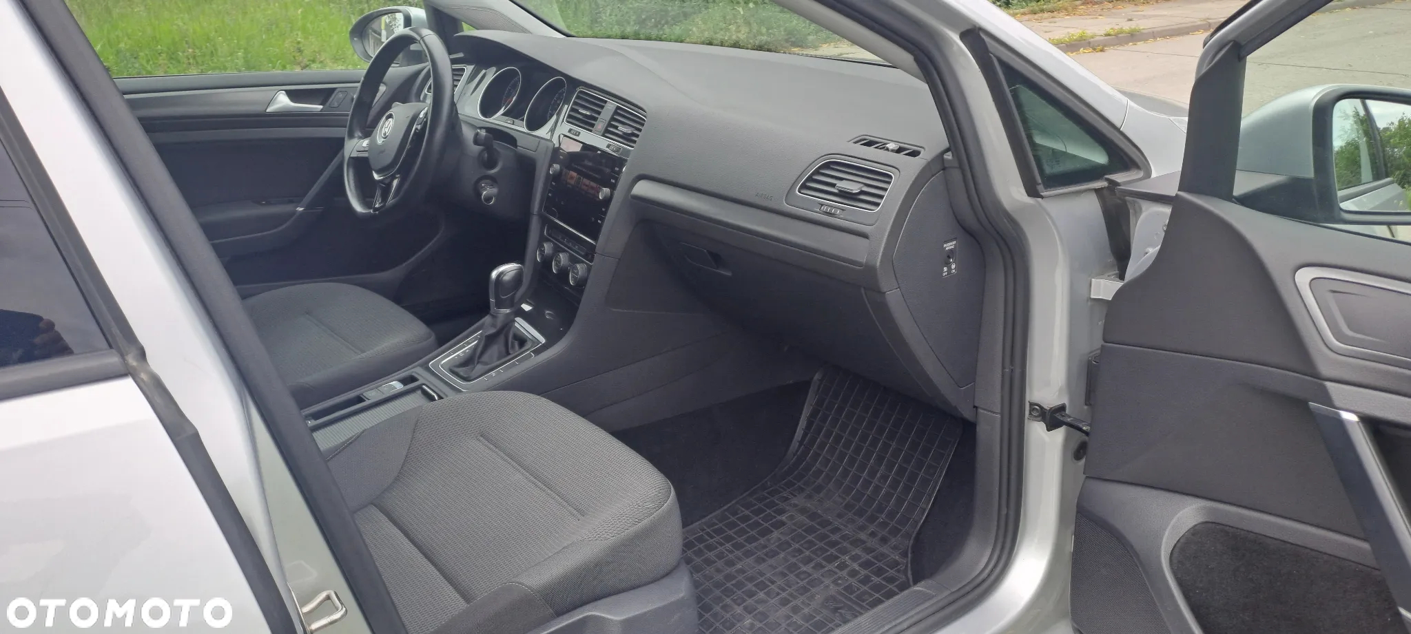 Volkswagen Golf VII 1.5 TSI BMT Comfortline DSG - 3