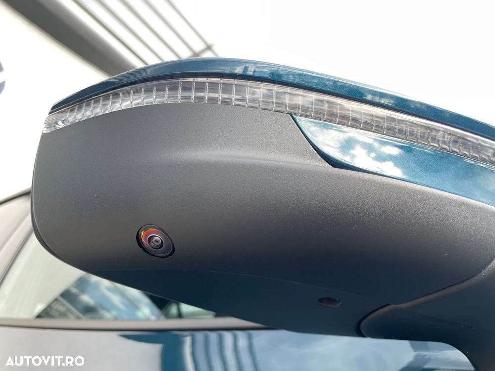 Volkswagen Tiguan - 12