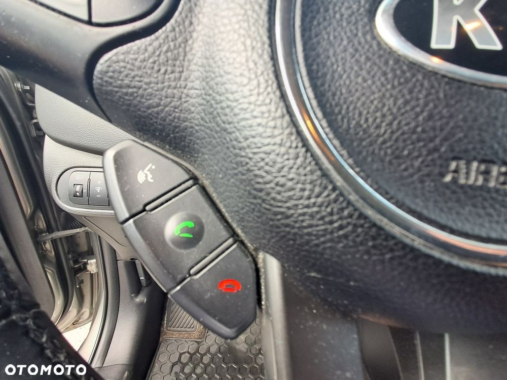 Kia Carens 1.6 GDI M 7os - 14