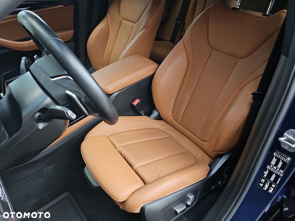 BMW X4 - 11