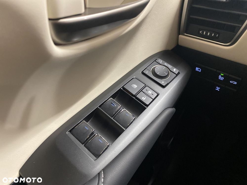 Lexus NX 300 F Impression AWD - 18
