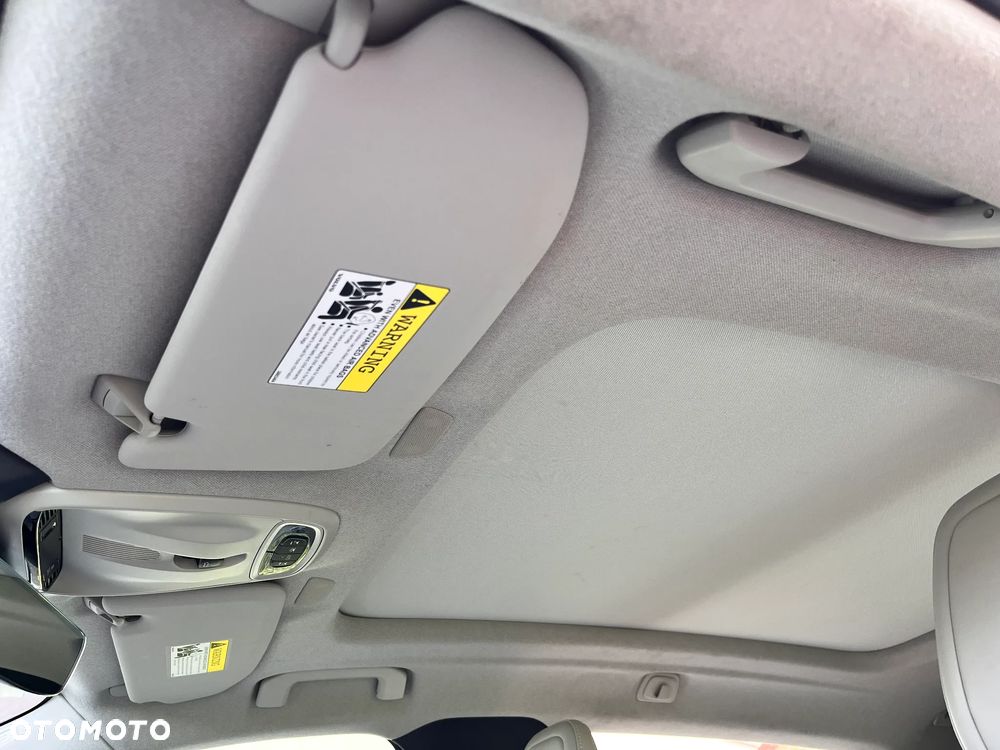 Volvo XC 40 T4 - 9