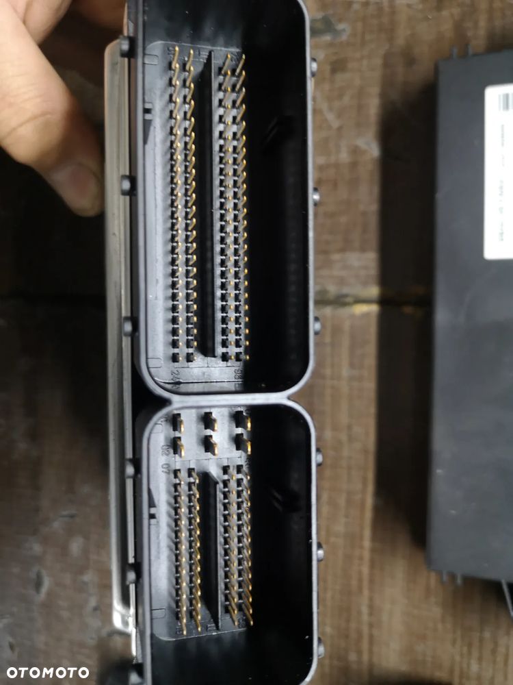ZESTAW KOMPUTER STEROWNIK SILNIKA DDE 8506374 BMW E87 E90 E84 2.0d N47 320d 0281016067 2 KLUCZE CAS 3 - 5
