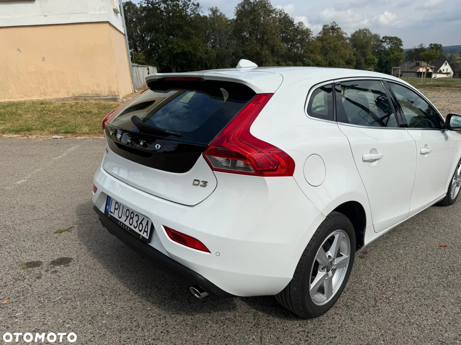 Volvo V40 D3 Drive-E Momentum - 13