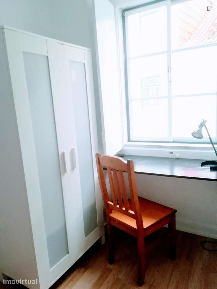 Quarto - localizado em Estrela Lisbon - Grande imagem: 4/11