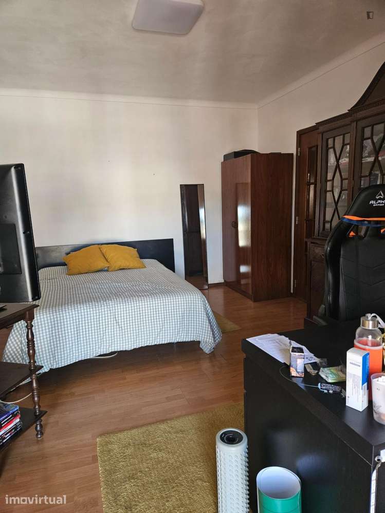 Quarto - localizado em Bairro do Sol Coimbra - Grande imagem: 3/13