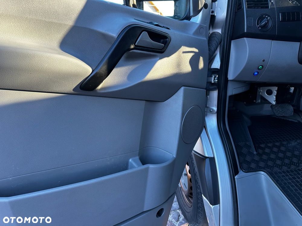 Mercedes-Benz SPRINTER - 16